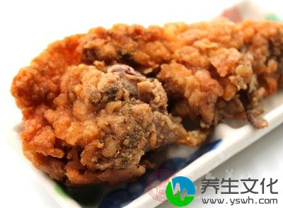 少吃刺激食物，少吃煎炸烧烤，多喝水排毒