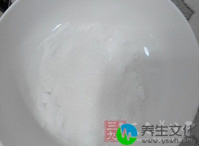 近几年来人们为了减少食物中营养元素的流失从而提倡生吃