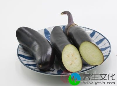 茄子和蟹肉都是寒性食物