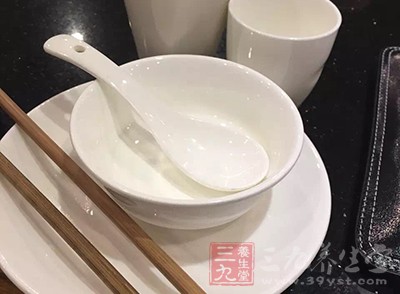 饮食禁忌 打死也不能在饭店里用它来吃饭