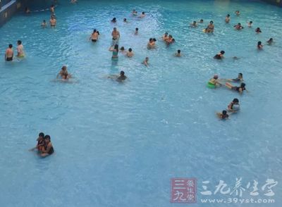 夏日保健有高招      保健减肥两不误