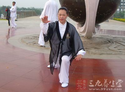 四十二式太极拳 修炼太极拳强身壮骨