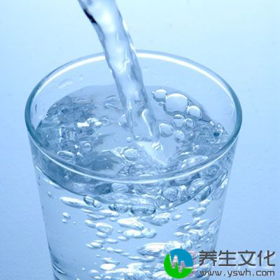 多饮水可稀释尿液