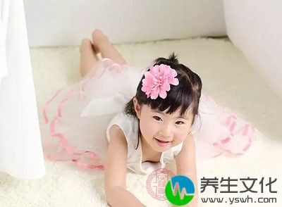 母乳中的物质可增强宝宝的免疫力。能添加婴儿机体免疫力及抗病才能，可以预防婴儿受病毒的侵入而生病，所以尽量母乳喂养