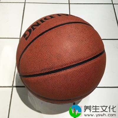 运球急停急起时，要停得稳、起得快