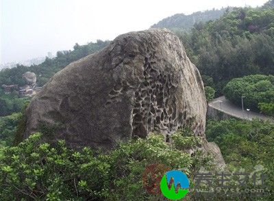 如果坟墓还有子孙每年祭拜，则问题不大