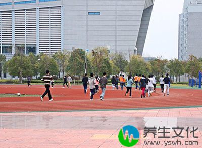 慢跑时，一定要记住慢一点再慢一点