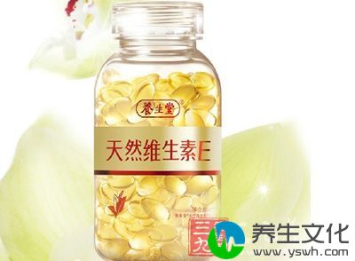 维生素E(Vitamin E)是一种脂溶性维生素，其水解产物为生育酚