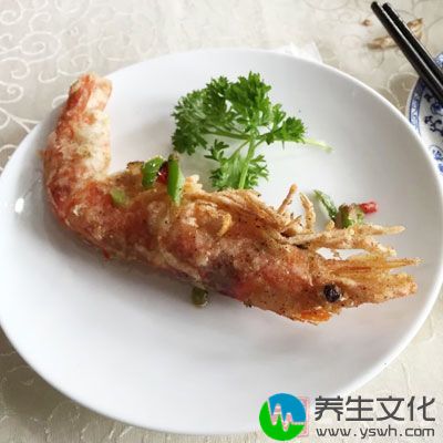 忌食寒凉生冷等刺激性食物，慎食鱼、虾、蟹类等海产食物