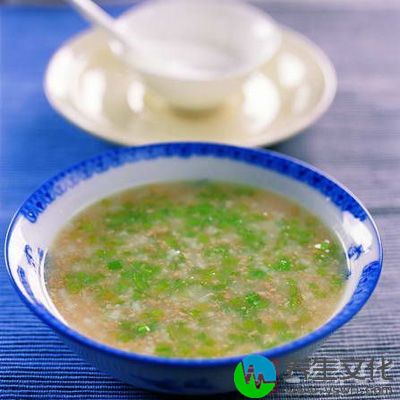 芹菜粥适用于高血压及冠心病等病患者食用