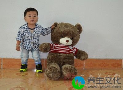 如通过劳动培养儿童勤劳、助人为乐的品德