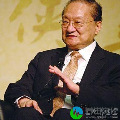 金庸"十二少"的平和中庸的养生之道，正是他成为长寿者很重要的潜质