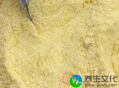 或把奶粉与麦片、米粉等其他食物调成奶糊