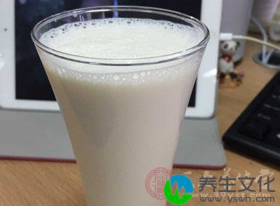 纯母乳喂养的宝宝不需要给水喝