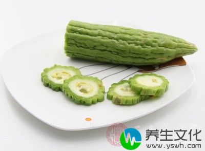 苦味食物中含有的生物碱具有消暑清热、舒张血管的作用