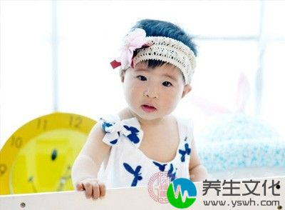 常喝水是护理婴幼儿肺炎的方法之一