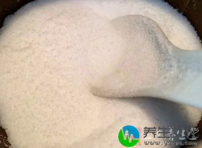 再加入适量的白糖即可食用