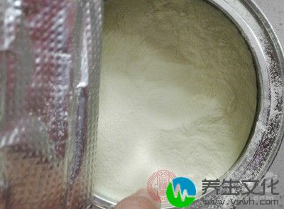 国产配方碳水化合物为乳糖和低聚果糖