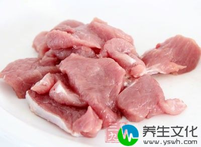 鳝肉200克，切段;瘦猪肉100克，切丝