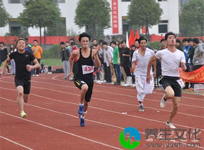 在跑过一段时间后，都能够比原来更精确的感觉疲倦