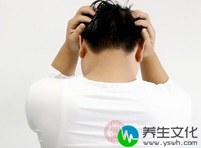 男生面对一个总是分神、心不在焉的你时