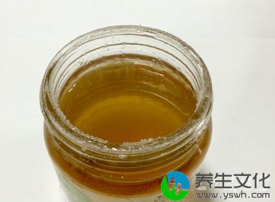 油菜苔120g，蜂蜜适量