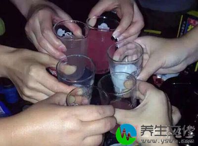 冬泳三大忌有酗酒、高烧和房事