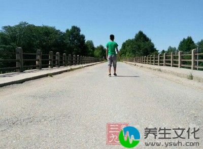 生肖牛易获贵人提携，事业上有升职、提升的吉象