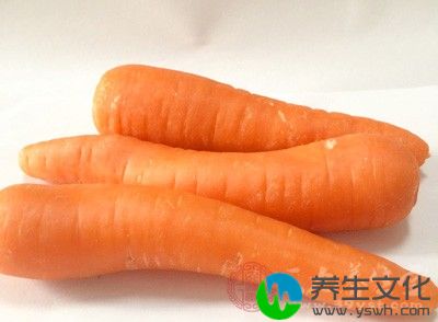 胡萝卜1根、凉开水适量