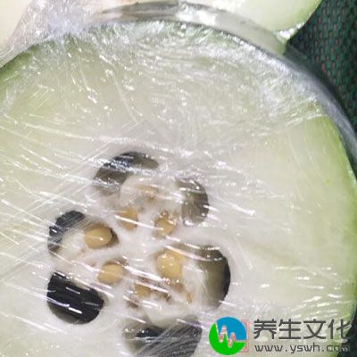 冬瓜皮蚕豆汤能除湿、利水、消肿