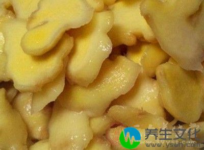 肚子着凉之后，我们建议让宝宝食用一些暖胃驱寒的食物才能够从根本上解决孩子的腹泻问题