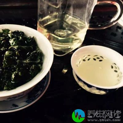 不得饮茶和咖啡，不能服用利尿剂