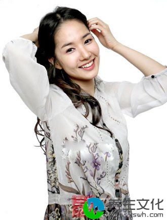 朴敏英(ParkMinYoung)，韩国青年女演员，生于首尔市