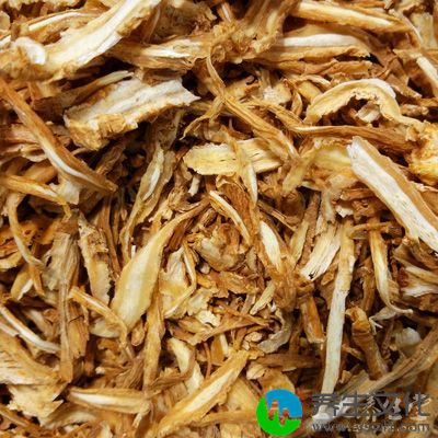 当归10g、红枣80g、黄芪10g、鸡蛋3个、红糖适量