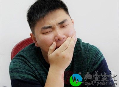 第一先吃全麦面包再喝咖啡，这容易导致人健忘