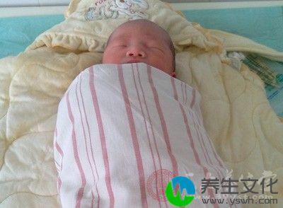 新生儿开始复苏之后，就会出现呼吸困难、青紫，等情况