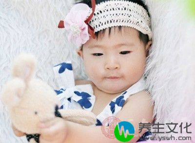 6岁以下的婴幼儿常缺乏典型的转移性右下腹疼痛的症状