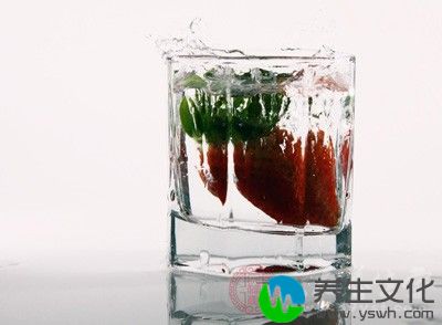 正常草莓果肉鲜红