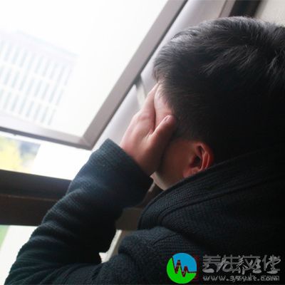 在剧烈运动之后会出现这种情况，这主要与血压变化、血液中氧气含量过低有关