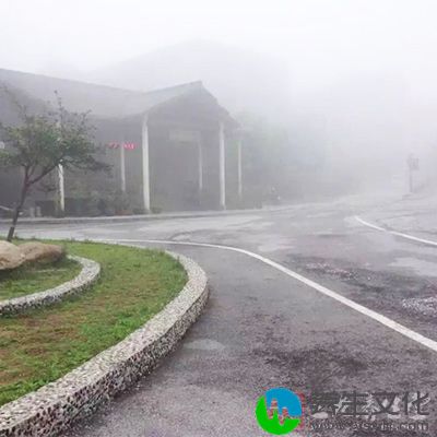 雾霾天气是完全不建议去晨练的