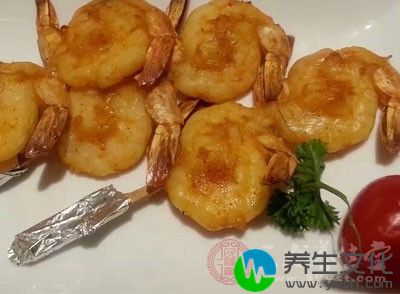 许多小儿喜食肉类，少吃或不吃蔬菜