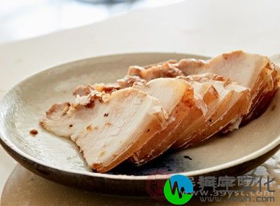 高脂肪饮食是导致乳腺癌的危险因素