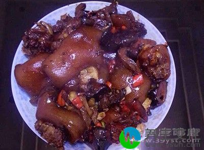 不能吃油腻的食物如肥肉、动物油脂等等