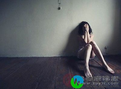 患有阑尾炎或腹膜炎症时,易并发盆腔炎症