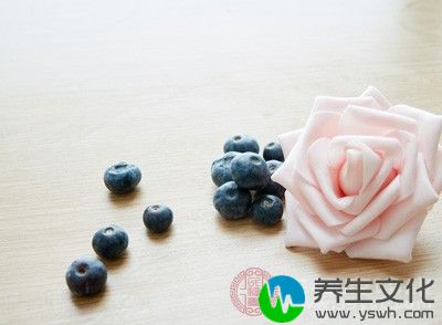 蓝莓中含有的抗氧化剂远远多于其他新鲜蔬菜水果