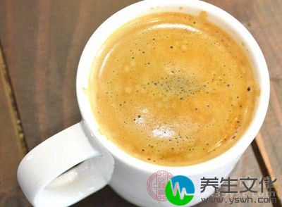 忌酗酒及大量饮用咖啡及浓茶