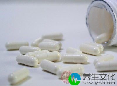 镇痛药物，须注意其血压下降、呼吸抑制及呕吐等副作用