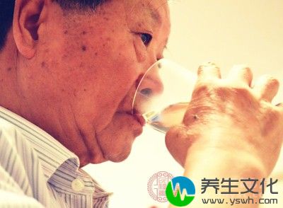 每天喝水8杯才健康吗