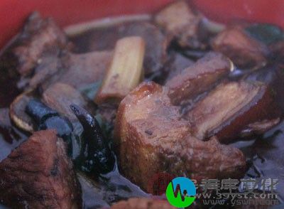 偏食、睡眠不足等不良生活习惯，影响黑色素增加