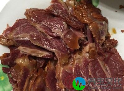 牛肉里的饱和脂肪事实上可以帮助肌肉生长